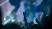 ANPC, luat cu asalt după ce s-au pus în vânzare biletele pentru concertul Metalica din București! Peste 100 de reclamații