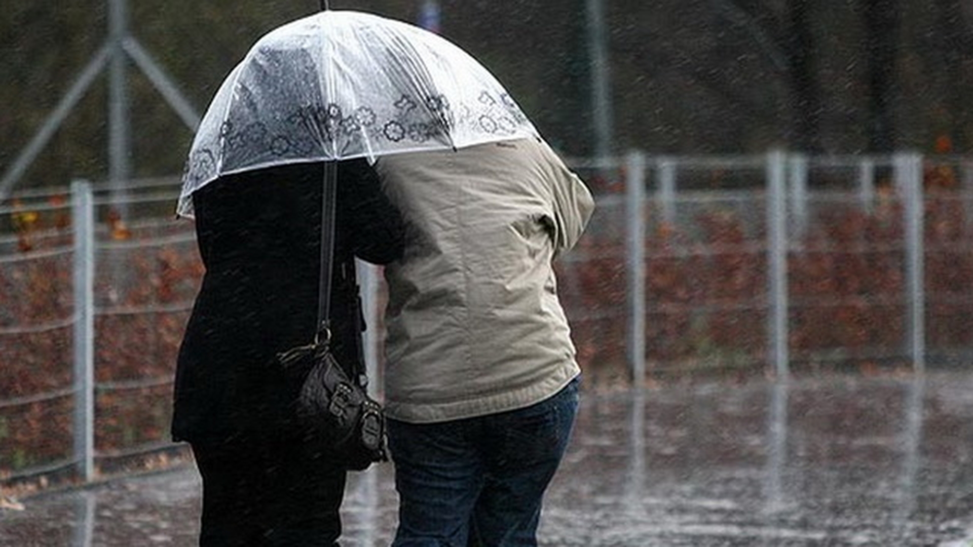Avertizare COD GALBEN de la meteorologi! Ce se intampla cu vremea incepand de JOI SEARA