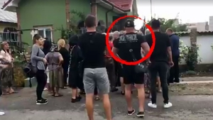 Primele imagini cu iubitul Denisei! Distrus de durere!
