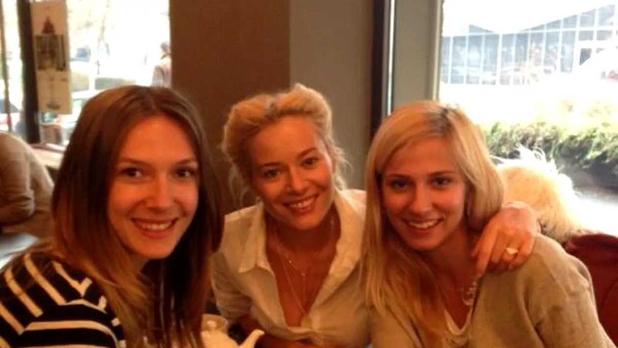Un trio de care îţi era dor! Adela Popescu, Laura Cosoi şi Dana Rogoz s-au întâlnit după vacanţă! Care dintre ele e mai bronzată?
