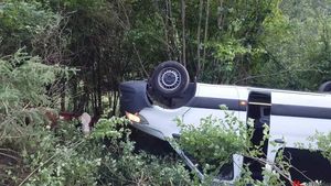 Opt români au fost implicați într-un accident rutier în Austria. Mai multe persoane au ajuns la spital