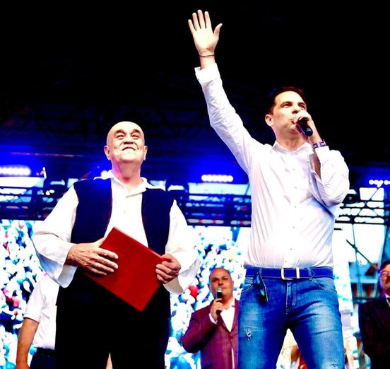 Dan Negru s-a amuzat, la Roma, cu Benone Sinulescu
