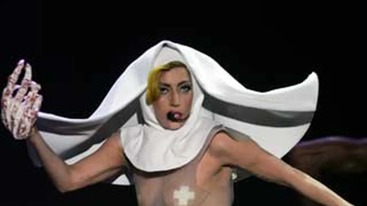 Lady Gaga a cantat la Bucuresti: Vomit in timpul showurilor mele, sunt multe gramajoare de voma Gaga pe undeva pe acolo