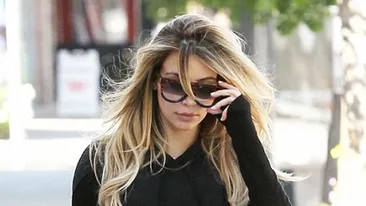 Fundul BOMBAT al lui Kim Kardashian e istorie! De când a născut, vedetei i-a intrat posteriorul la apă! Cum arată acum