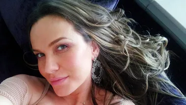 La o luna dupa ce a nascut, Anna Lesko a revenit pe scena! Cum arata catareata acum: Esti mai frumoasa de cand esti mama