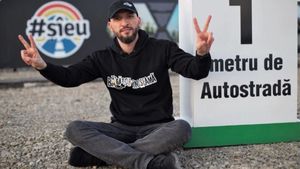 Ștefan Mandachi a luat foc, după imaginile cu cei doi copii care omoară un câine: ”La pârnaie cu ordinarii!” Ce zice de inițiativa lui Vela