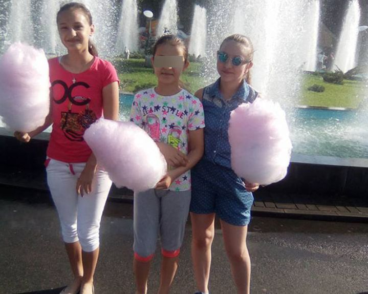 Mai ții minte Ziua Izabelei? Ei bine, Izabela s-a făcut mare! Cum arată azi eleva care, în 2015, a invitat toată România la ziua ei, din greșeală