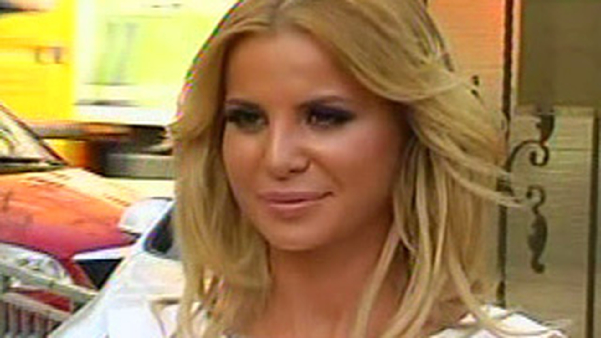 VIDEO Marina Dina a facut un anunt soc: paraseste Romania! Afla ce vrea sa faca blonda in strainatate!