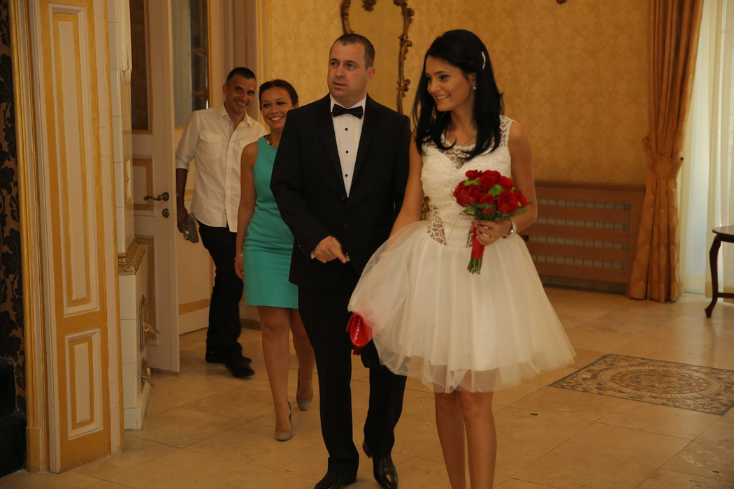 Diana de la ”Insula iubirii” împreună cu fostul soţ, la cununia civilă