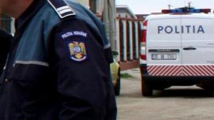 Bărbat căutat de polițiști, după ce și-a pierdut banii într-un magazin din Gorj