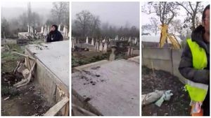 Scandal de zile mari într-un cimitir din Olt, după ce cavoul unei bătrâne a fost demolat. VIDEO