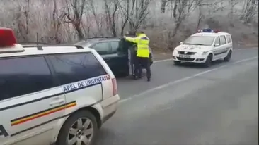 Acest bărbat a încercat să fugă de Poliţie, dar a fost urmărit şi arestat ca-n filme! Imaginile au devenit virale într-un timp record