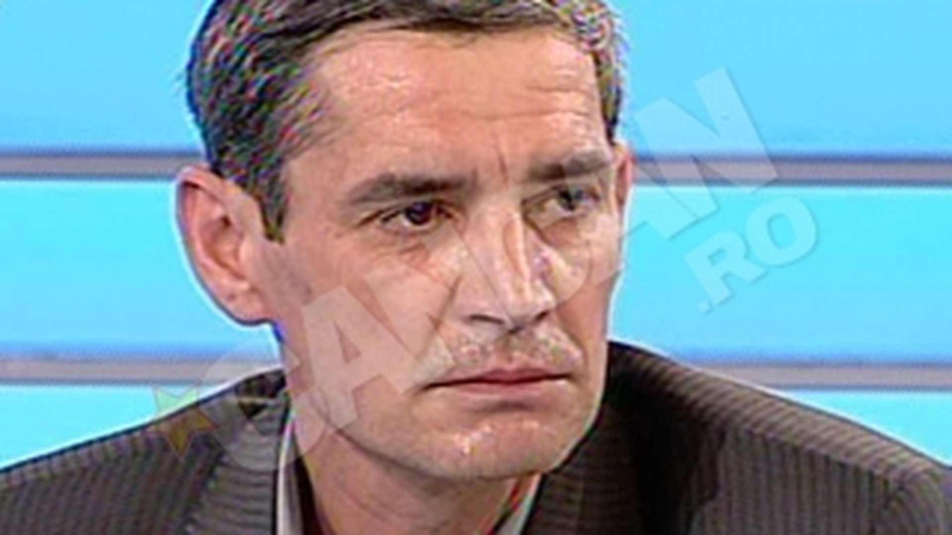 Tatal Monicai Columbeanu: "Am vrut sa ma omor cand m-am despartit de sotia mea, pentru ca a vrut sa-mi ia casa"