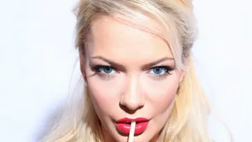 Andreea Antonescu si-a revenit spectaculos dupa nastere! In studio, la doua zile dupa nastere