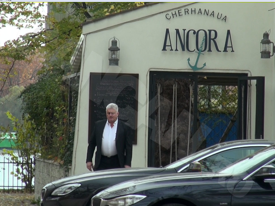 Şeful ADP 1, combinaţie într-un separeu cu un ”senior” din garda veche!