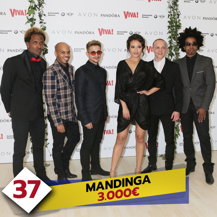 TOP 50 – Cei mai scumpi cântăreți din România. Câți bani cer Smiley, Horia Brenciu și Andreea Bălan ca să-ți cânte la nuntă