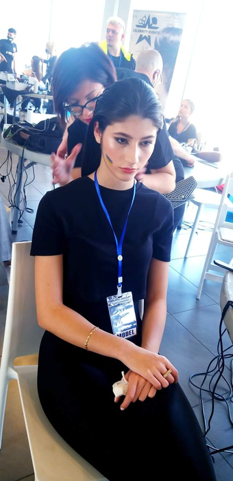 Raisandra, solidară cu poporul ucrainean la “Milano Fashion Week”. Gestul de suflet pe care l-a făcut pe scenă, în timpul defilărilor și reprezentațiilor | FOTO + VIDEO