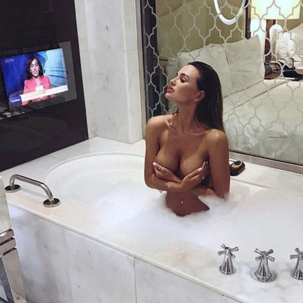 Scandal după ce 25 de modele din Rusia au postat poze provocatoare într-un hotel din Dubai! Care a fost reacţia managerului