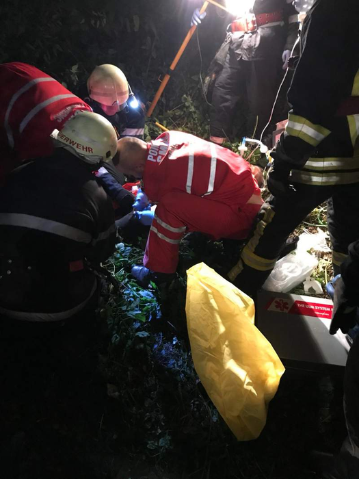Accident șocant la Vaslui! Două familii au fost spulberate, după ce un șofer beat a căzut cu mașina într-o prăpastie