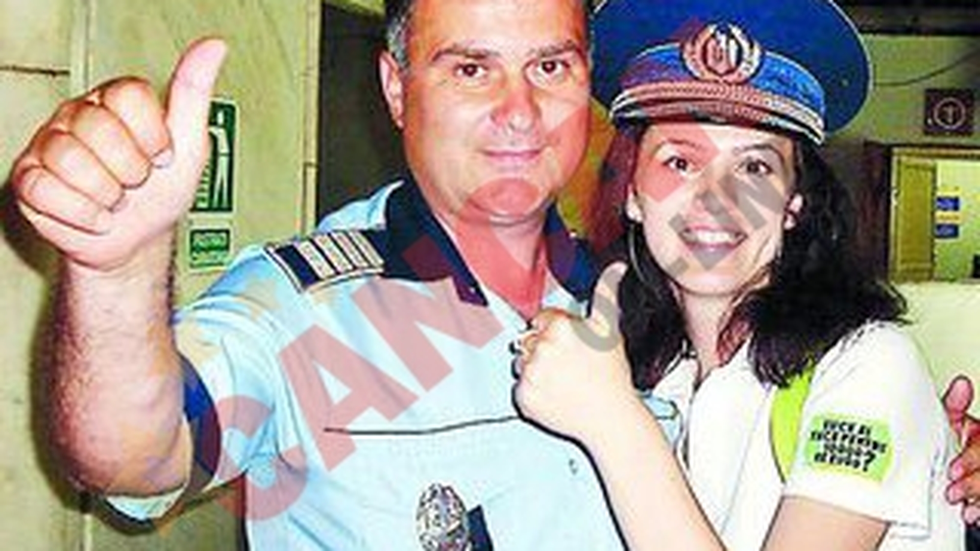 Face politistii sa zambeasca