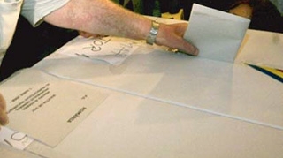 Anuntul asteptat de toata lumea! Rezultatele finale BEC: Prezenta la referendum - 46,24%; au votat 87,52% "Da", au votat 11,15% "Nu"