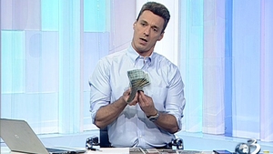 Ce sumă a pariat Mircea Badea pe Ronald Gavril: "Pune-ți banii acolo unde îți e gura!"