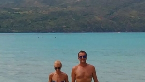 Copiii lui Cosmin Cernat se înțeleg de minune, chiar dacă sunt frați vitregi! I-a luat pe toți în Republica Dominicană
