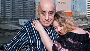 A salvat-o curierul! La un pas de tragedie? Viorel Lis a plecat la plimbare, Oana a rămas în pat, dar...