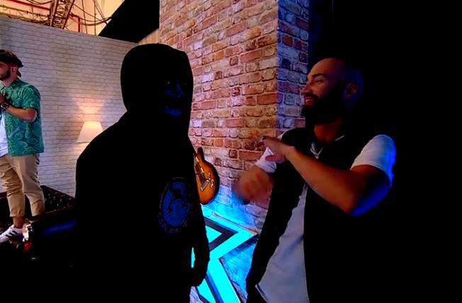 Carla’s Dreams, înlocuit la masa juraților de la “X Factor”, după ce paparazzii CANCAN.RO l-au surprins fără mască. Adevărul despre această decizie a artistului