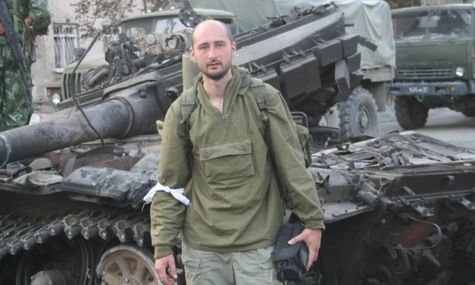 Jurnalistul rus Arkady Babchenko este în viață! Bărbatul și-a înscenat moartea. Nici măcar soția nu a știut adevărul