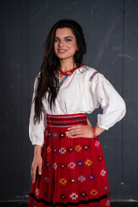 Ana Maria Ababei, una dintre cele mai sexy cântărețe de muzică populară
