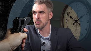 Cel mai controversat prezentator TV din România face dezvăluiri uluitoare! Era să fie împușcat de două ori: ”A scos pistolul...”