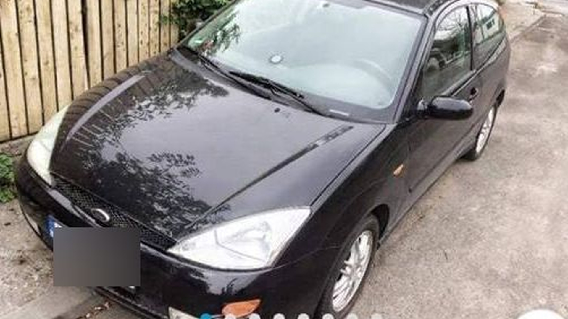 Cel mai tare anunț de pe OLX! Cum încearcă să-și vândă un bucureștean mașina: „Poți să te duci cu ea în Bulgaria că nu ți-o fură nimeni nici cu ușile descuiate!”