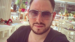 Doar ANDREI VERSACE îşi poate începe aşa orice zi: „Banii au venit la plic, iar corecta...“