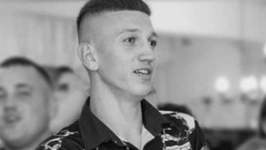 Cine este Sebastian, tânărul de 20 de ani înjunghiat mortal la un majorat din Iași! Scăpase în urmă cu câţiva ani de cancer: „Dumnezeu l-a salvat, iar acum l-a omorât un boschetar”