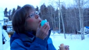 Ce se intampla cand faci baloane de sapun la -45 de grade Celsius! VIDEO