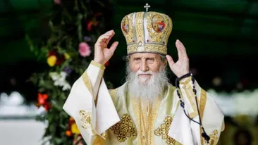 Ce scrie pe crucea lui ÎPS Pimen! Motivul pentru care a fost înmormântat fără să i se treacă numele real la căpătâi