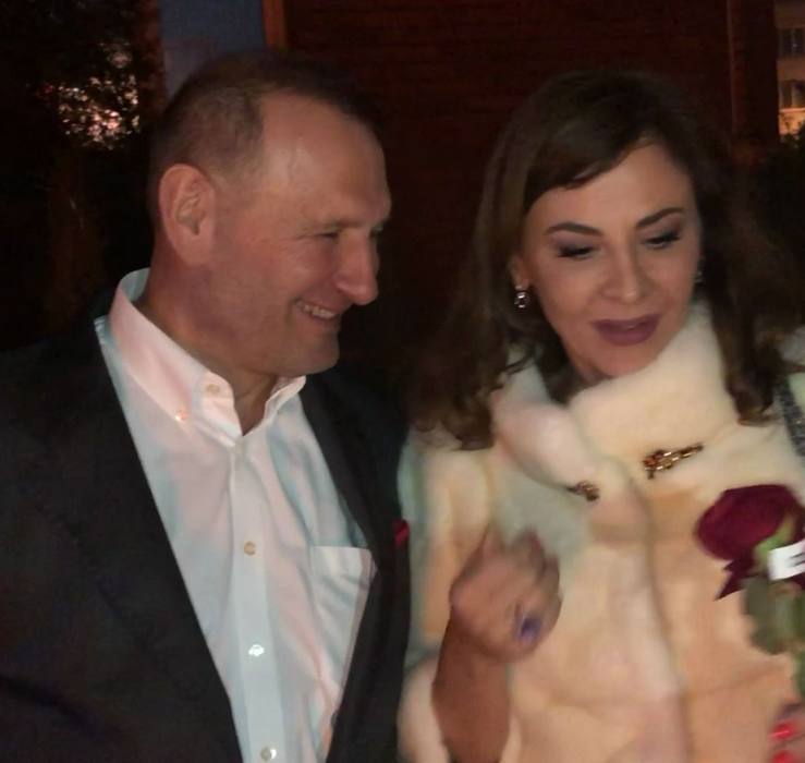 Viorel Cataramă, alături de soția sa, Adina Alberts