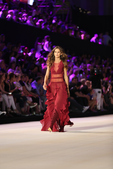 Conceptul  Dosso Dossi Fashion Show a luat naştere în urmă cu 15 ani, în 2002, şi aparţine omului de afaceri Ahmet Eraslan