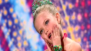 Si papusile... au talent! "Durul" Mihai Petre, lasat fara cuvinte de o fetita de 6 ani: "Esti o minunatenie de copil!"