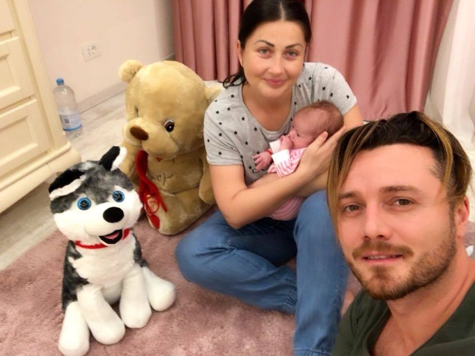 Gabriela Cristea, motiv de sărbătoare! Uite cum s-a fotografiat împreună cu fiica ei, Victoria
