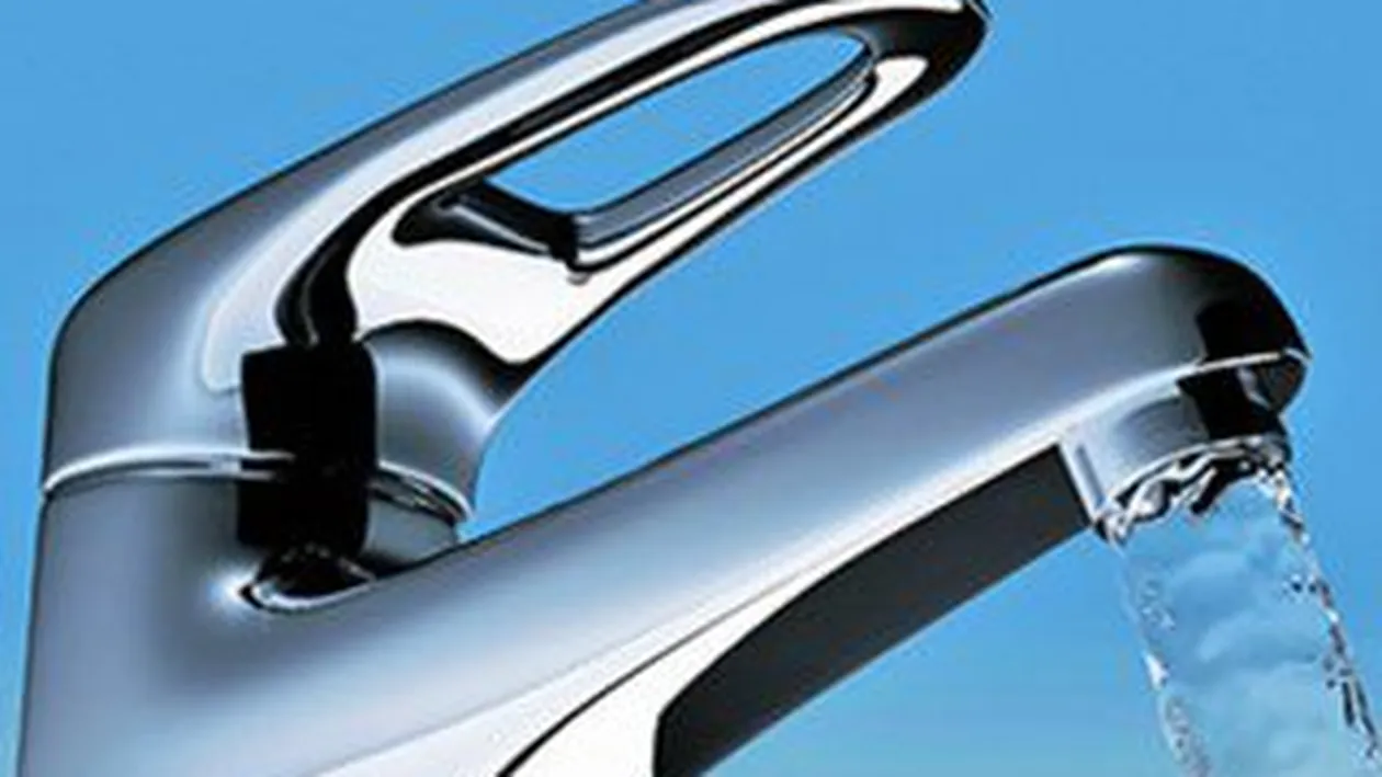 Oamenii dintr-un sat din Timis, disperati din cauza ca au ramas fara apa potabila! A fost contaminata panza freatica!