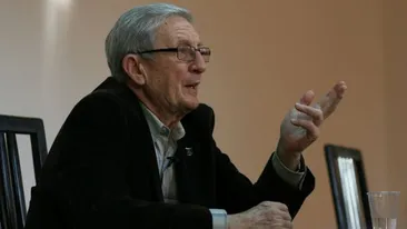 Generalul Stănculescu s-a „tratat“ c-o porţie de păcănele. Cum îşi joacă norocul, la aproape 90 de ani condamnatul de la Revoluţie