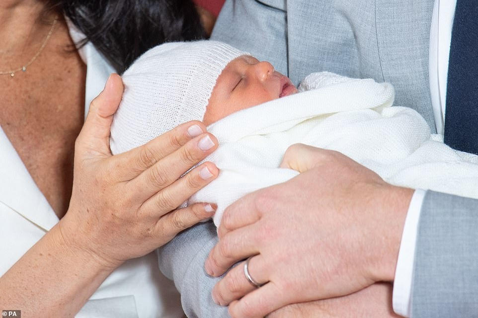 Prima fotografie a bebelușului ducilor de Sussex, publicată în presa britanică