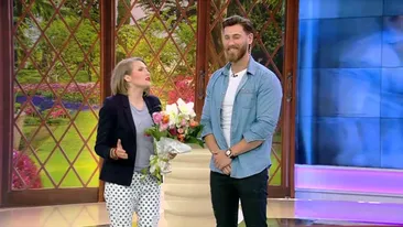 Asistentul Mirelei Vaida, surprins în timp ce făcea amor în living! Cum s-a întâmplat