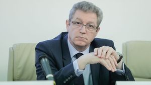 Când va reveni viața noastră la normal? Ce spune medicul Adrian Streinu Cercel