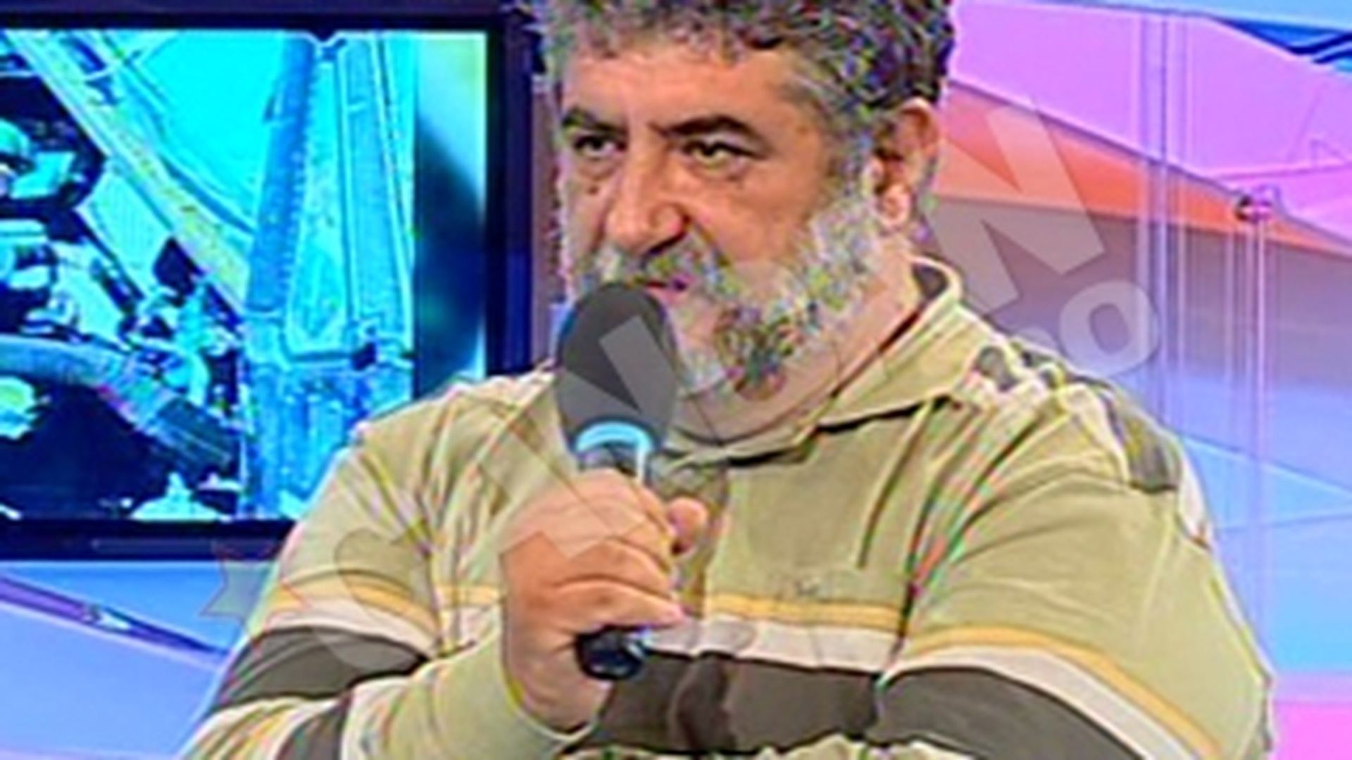 Fostul impresar al Elenei Carstea continua atacul impotriva artistei: "Elena nu era comerciala! Ii place foarte mult sa consume alcool!"