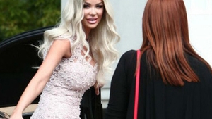 BIANCA DRĂGUŞANU şi-a creştinat fetiţa! Ce s-a întâmplat în timp ce plecau de la biserică