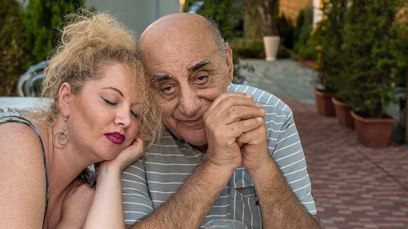Viorel Lis, la un pas să moară! Oana a sunat urgent la salvare: „Când m-am trezit era umflat…”