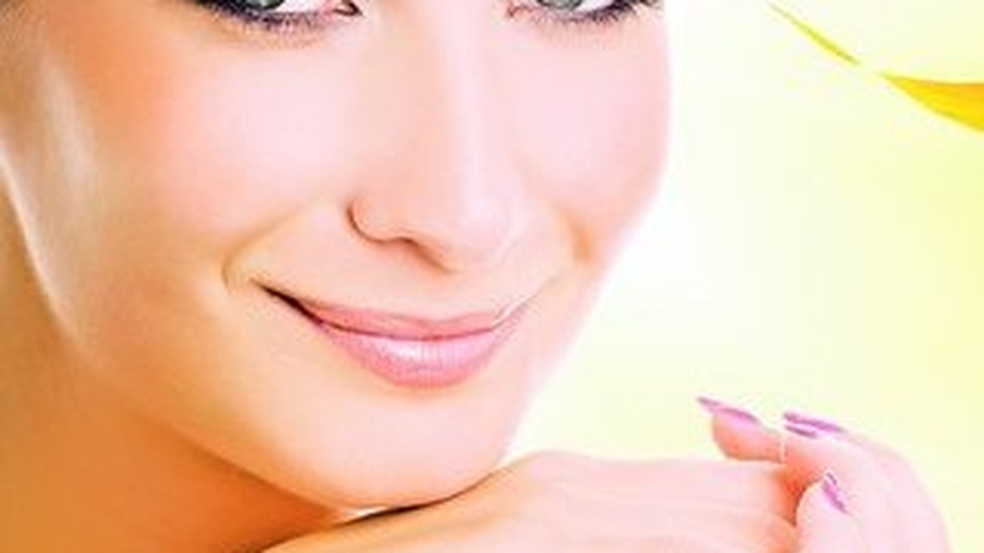 Straluceste in lumina soarelui. Ce tehnici de cosmetica si machiaj te ajuta sa ai un ten mai luminos